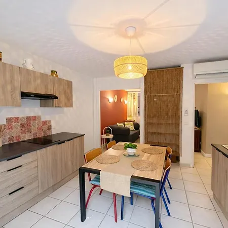 شقة With Terrace In A Quiet Area Of
